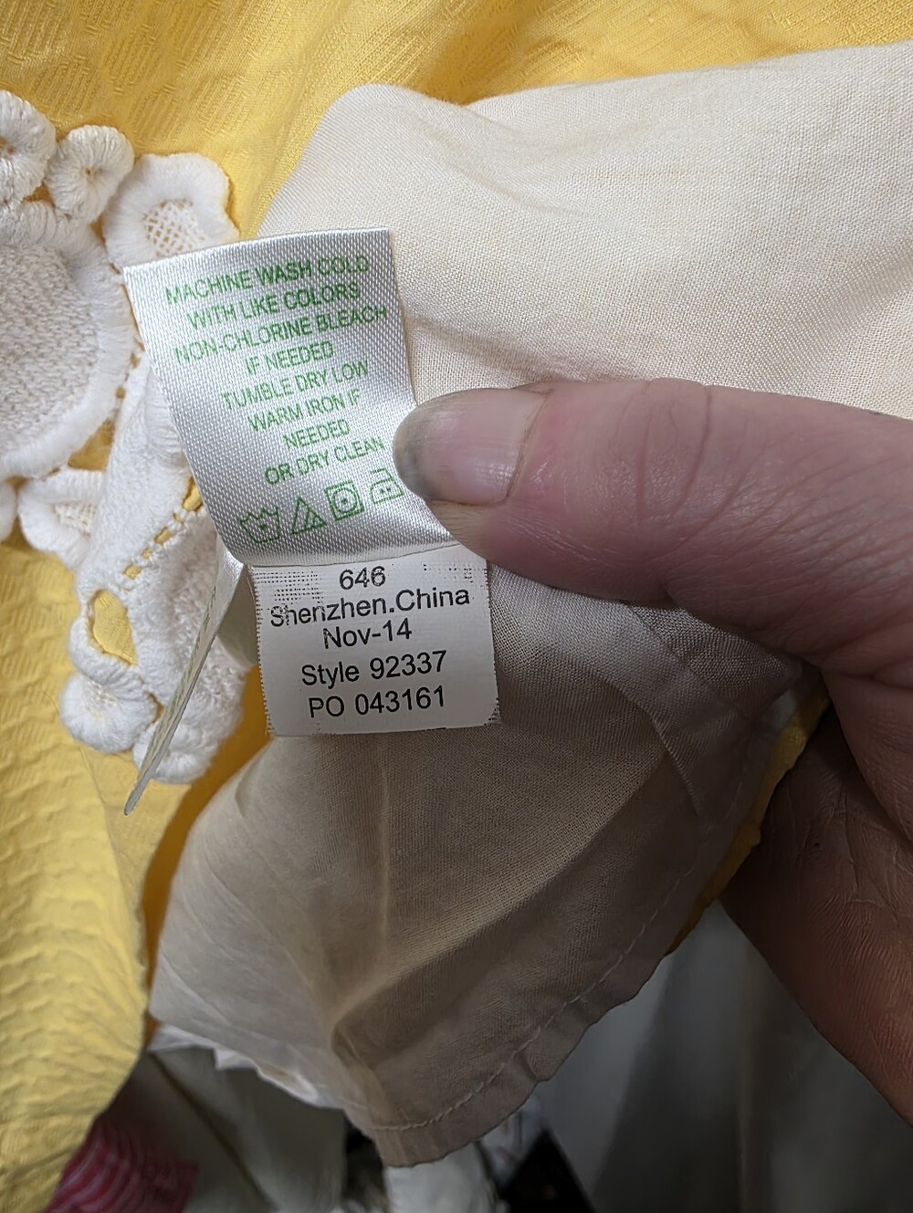 Lilly Pulitzer Yellow Cotton Sleeveless Eyelet Lace Trim Shift Dress Size 4 - Picture 5 of 6